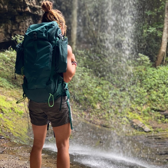 Meet your Posher, Cheyenne - Picture 2 of 2